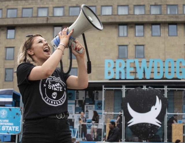 https://center.beer/wp-content/uploads/2021/06/byvshie-sotrudniki-brewdog-vystupili-s-otkrytym-pismom-s-obvinenijami-v-adres-kompanii-0e5fa36-640x493.jpg