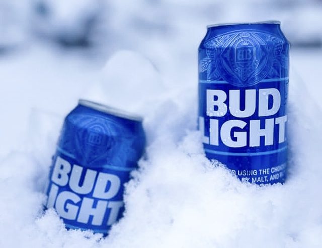 https://center.beer/wp-content/uploads/2023/05/anheuser-busch-povysit-rashody-na-prodvizhenie-bud-light-posle-skandala-5c9b53c-640x493.jpg