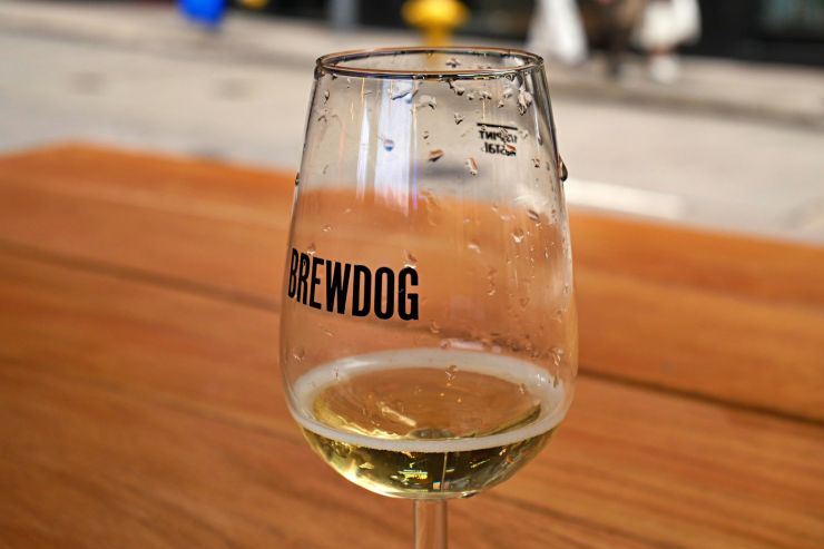 BrewDog отказалась от обязательства платить барменам реальный прожиточный минимум