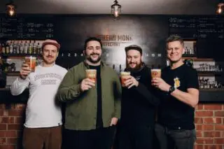 https://center.beer/wp-content/uploads/2025/03/damm-partners-with-northern-monk-to-expand-its-super-premium-offering-in-the-uk-6e461c8.webp