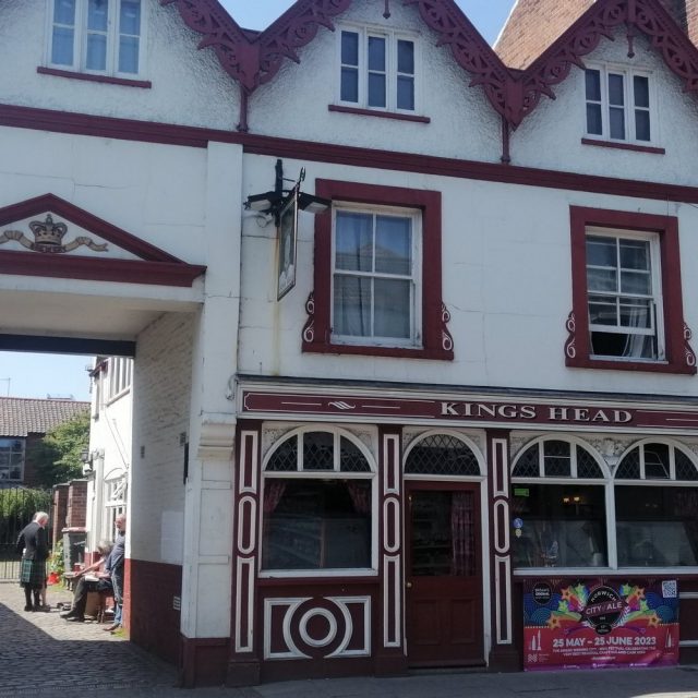 https://center.beer/wp-content/uploads/2025/03/kings-head-is-norwich-camra-pub-of-the-year-9f6c832-640x640.jpg