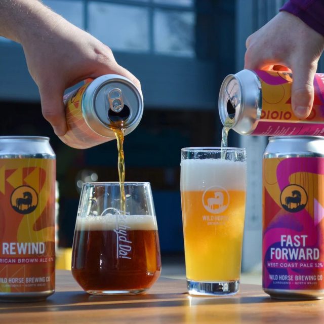 https://center.beer/wp-content/uploads/2025/03/pair-of-new-beers-to-mark-white-horse-anniversary-47400a7-640x640.jpg