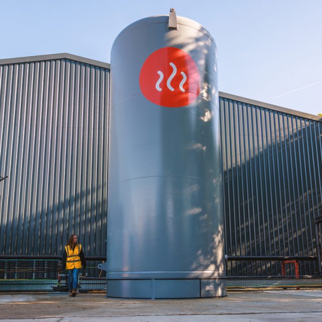 https://center.beer/wp-content/uploads/2025/04/investment-in-low-carbon-heat-technology-7b2c1b4-640x640.jpg