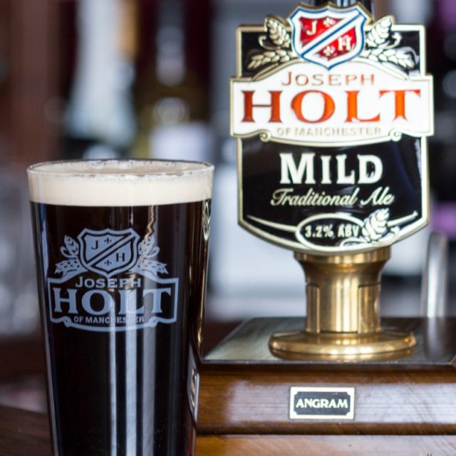 https://center.beer/wp-content/uploads/2025/04/the-175-year-old-mild-thats-still-winning-awards-7dc3fe4-640x640.jpg